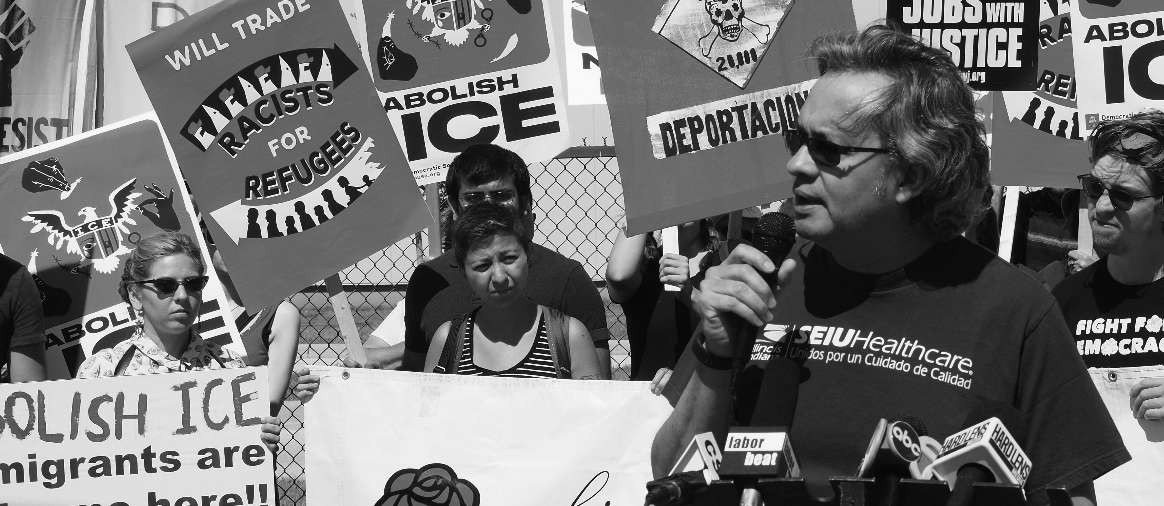 Chicago DSA Rallies Against ICE Deportations